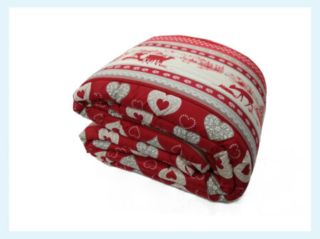 Trapunta  matrimoniale microfibra  2 piazze  art. Tirolo, Diadema rosso/beige dis. cuori e renne Articolo <i><span style="color: red;">ESAURITO</span></i> - immagine 2