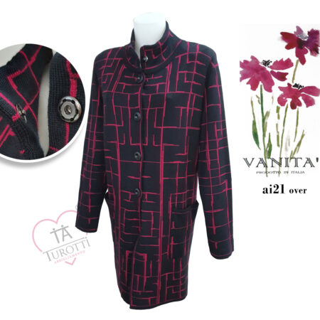 Cappotto in maglia donna Vanità art ai21  over  variante nero fucsia allacciatura a bottoni  un bottone a click sullo scollo